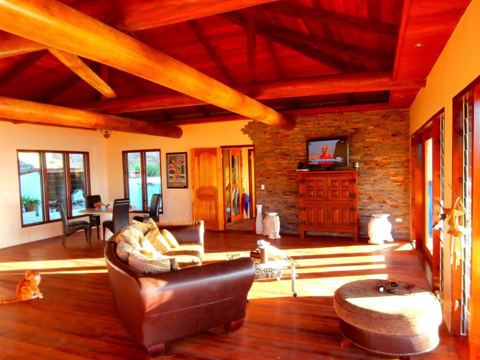Korovesi Sunshine Villas Savusavu Exterior foto