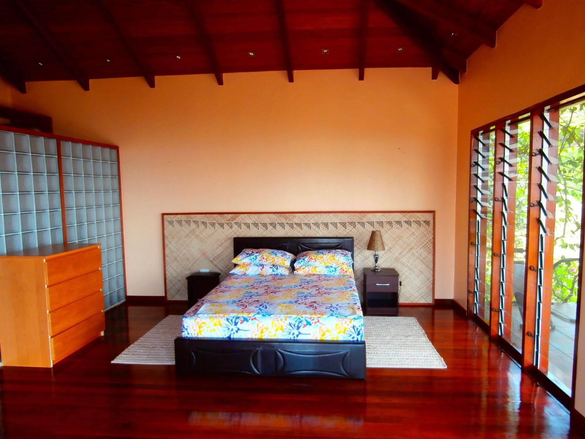 Korovesi Sunshine Villas Savusavu Exterior foto